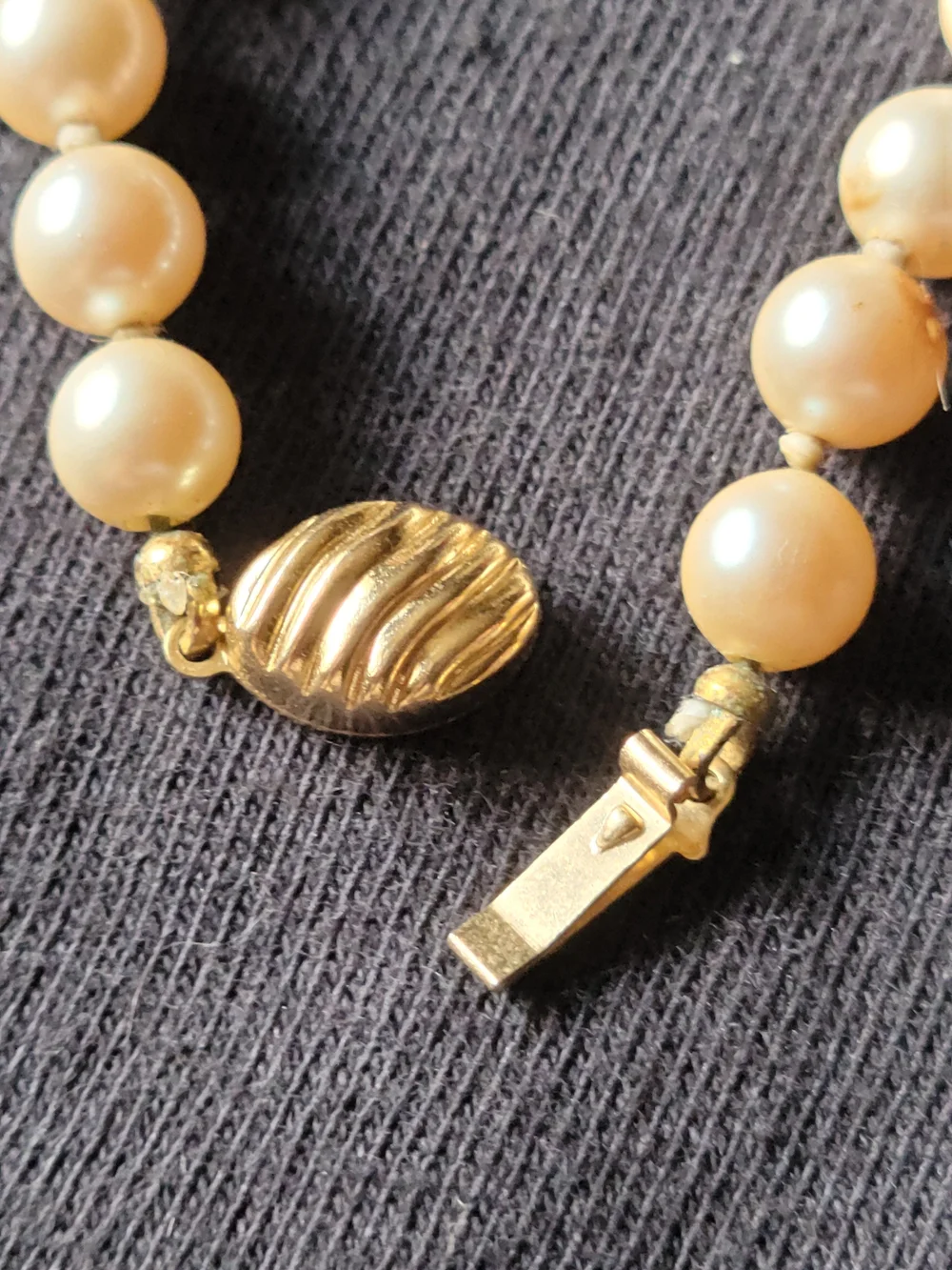Vintage LOT Pearl Necklaces!